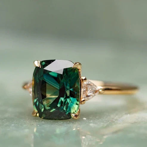 Vintage-Inspired Green Gemstone Ring